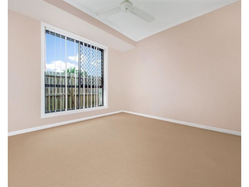 13 Dunstall Street, Clinton QLD 4680