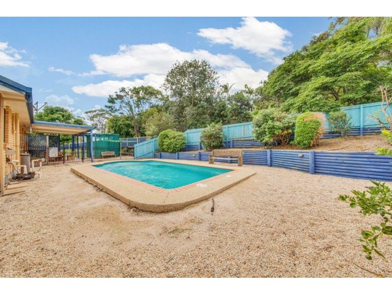 2 Luton Street, Telina QLD 4680