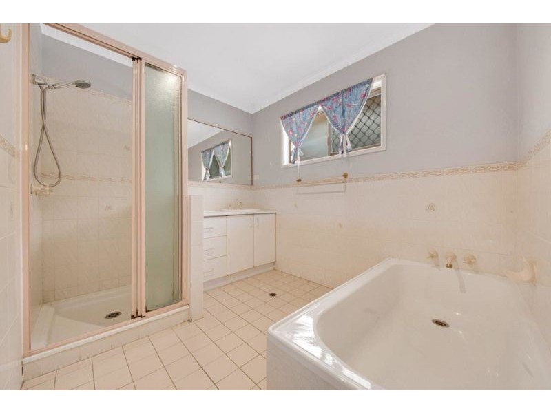 2 Luton Street, Telina QLD 4680