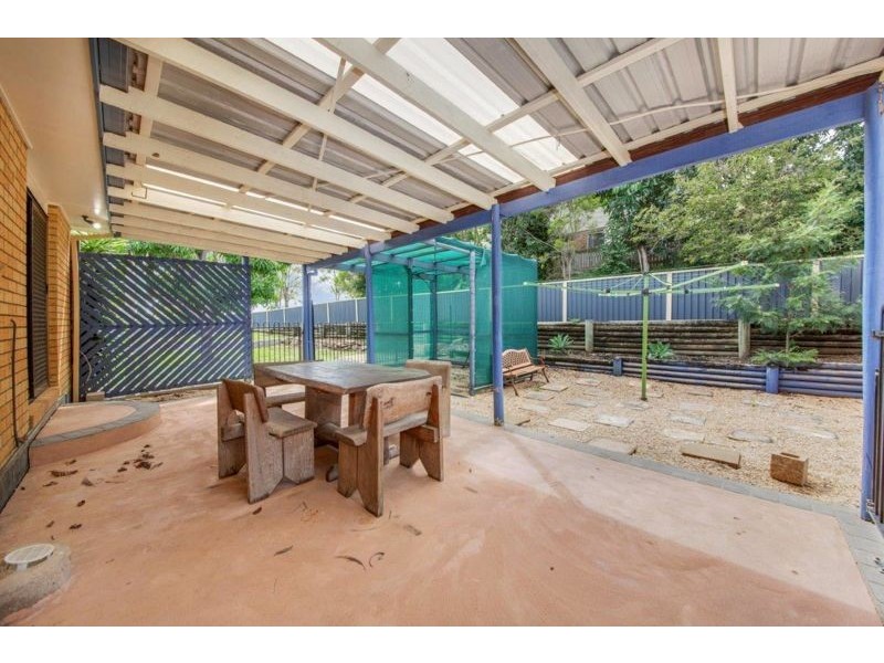 2 Luton Street, Telina QLD 4680