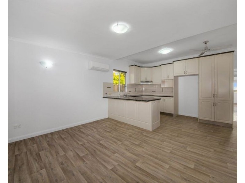 203 Oaka Street, South Gladstone QLD 4680