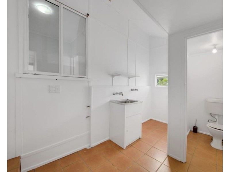 203 Oaka Street, South Gladstone QLD 4680