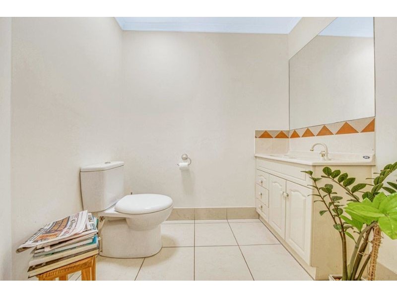 35 Katrina Boulevard, New Auckland QLD 4680