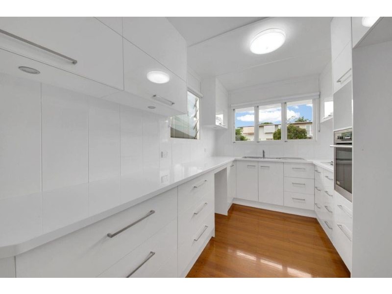 1 Byrne Street, West Gladstone QLD 4680