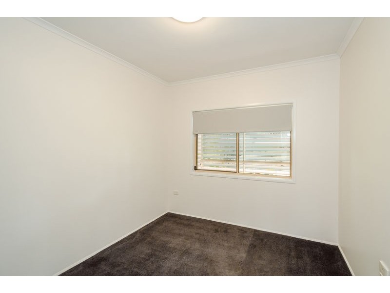 25 Rigby Crescent, West Gladstone QLD 4680