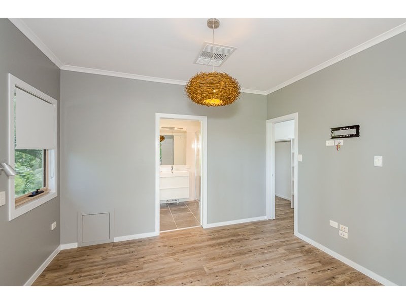 25 Rigby Crescent, West Gladstone QLD 4680