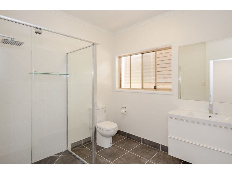 25 Rigby Crescent, West Gladstone QLD 4680