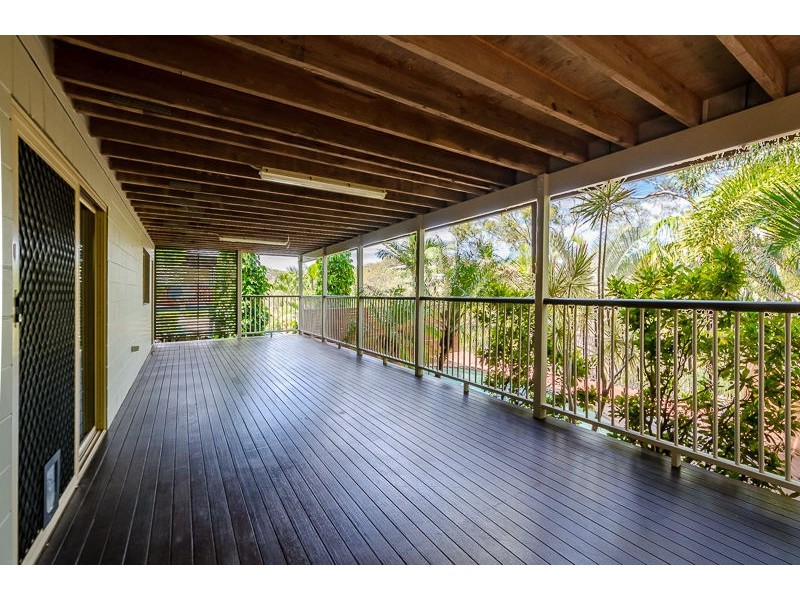 25 Rigby Crescent, West Gladstone QLD 4680