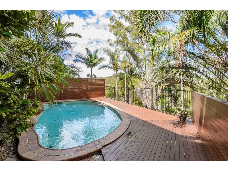 25 Rigby Crescent, West Gladstone QLD 4680