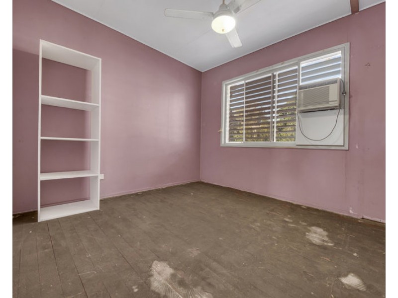 24 Butler Street, New Auckland QLD 4680