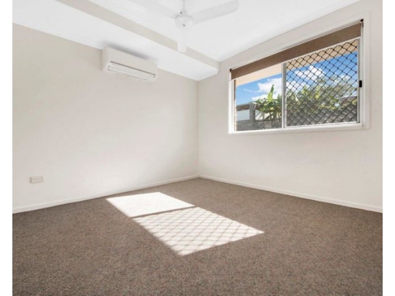 16 Mycumbene Way, Glen Eden QLD 4680