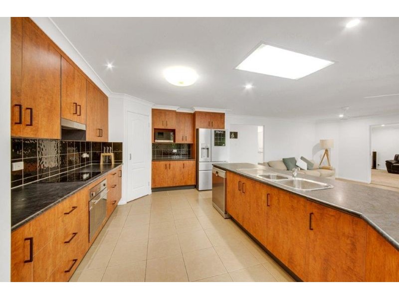 91 Surveyor Place, Beecher QLD 4680