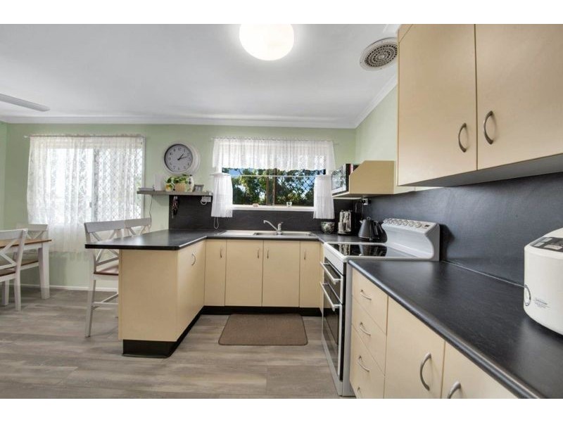 5 Wodonga Street, Clinton QLD 4680