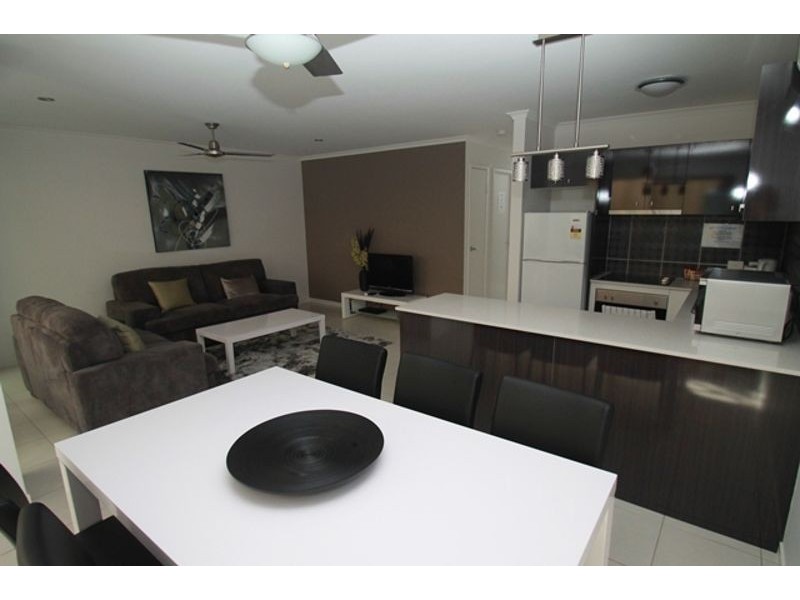 4/5 Glenlyon Street, Gladstone QLD 4680