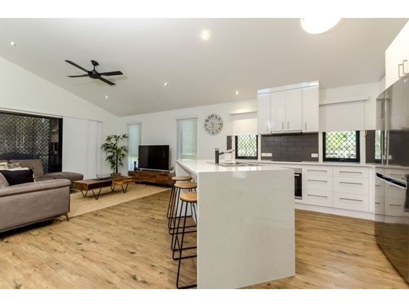 4 Clipper Terrace, South Gladstone QLD 4680