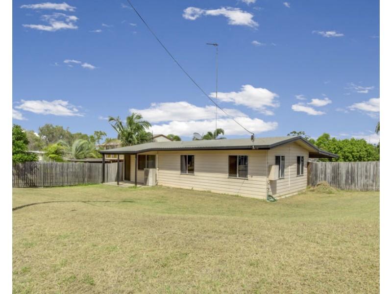 18 Cook Street, West Gladstone QLD 4680