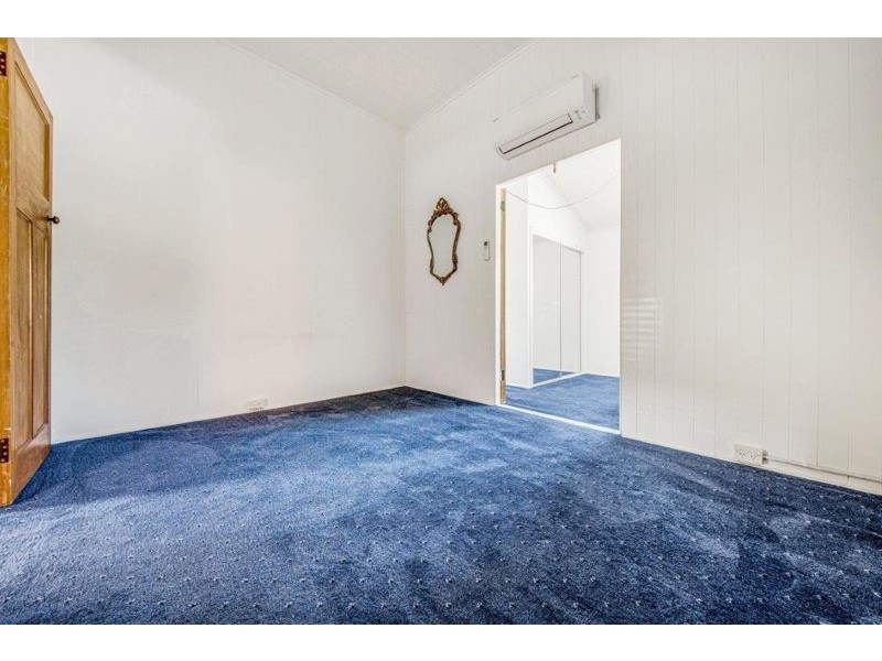 40 Agnes Street, South Gladstone QLD 4680