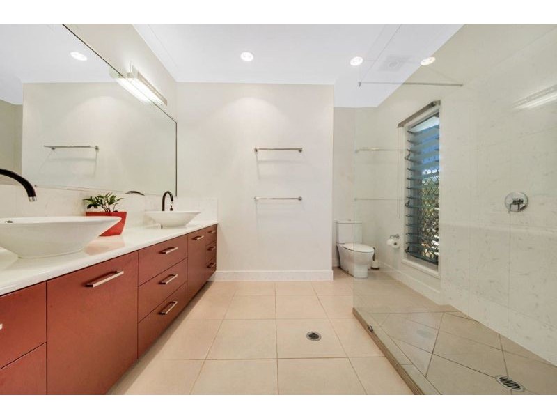 7 Wuruma Court, Clinton QLD 4680