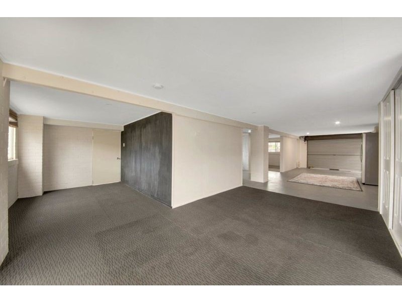 4 Wilson Street, New Auckland QLD 4680