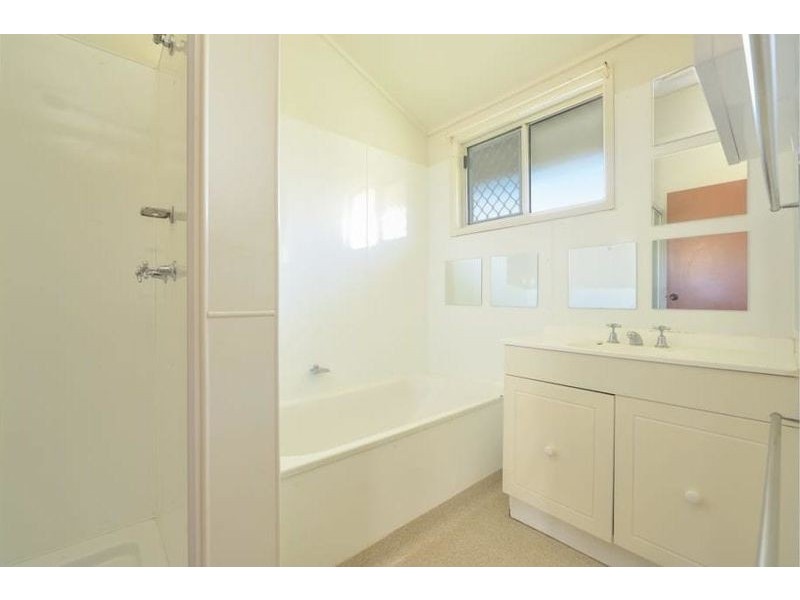 29 Park Street, West Gladstone QLD 4680