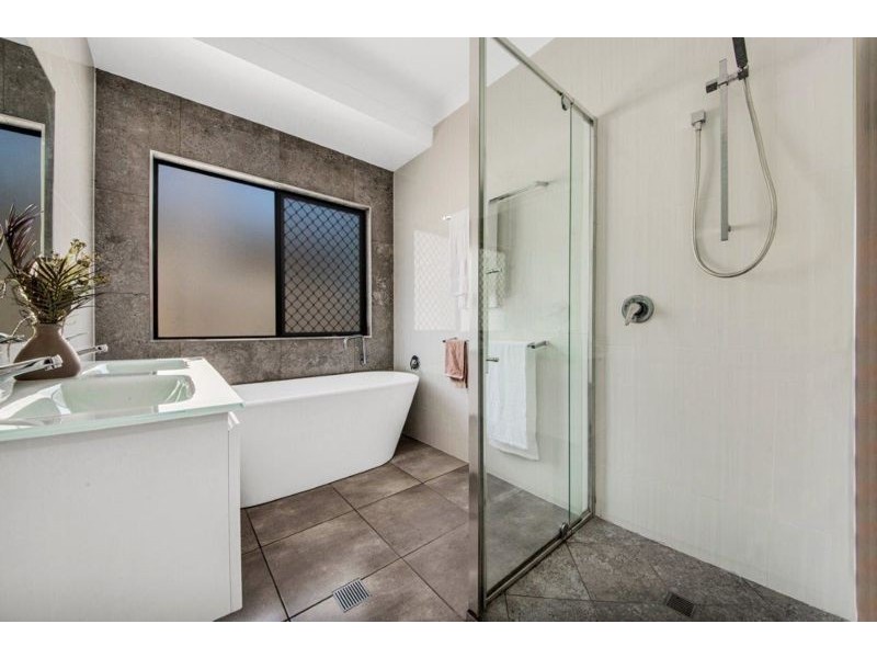 1/7 Centaurus Close, Telina QLD 4680