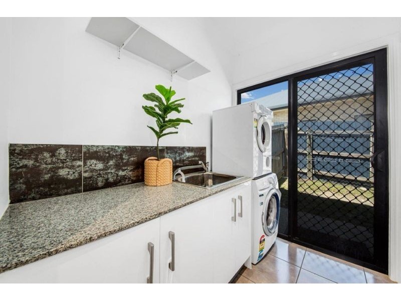 1/7 Centaurus Close, Telina QLD 4680