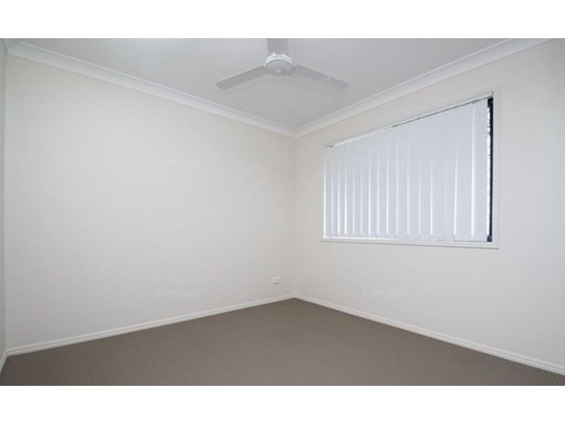 17 Woodland Court, Kirkwood QLD 4680