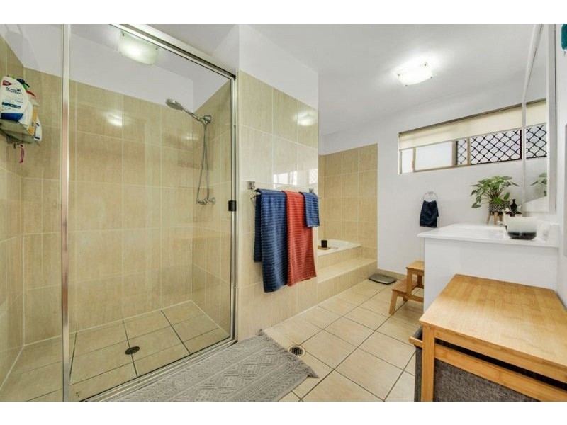 33 Mars Crescent, Telina QLD 4680