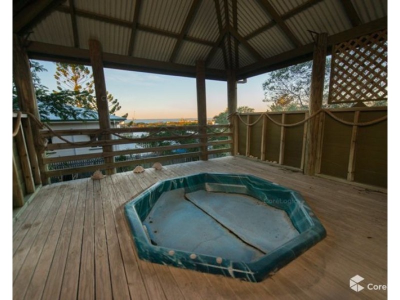 14 Auckland Street, Gladstone QLD 4680