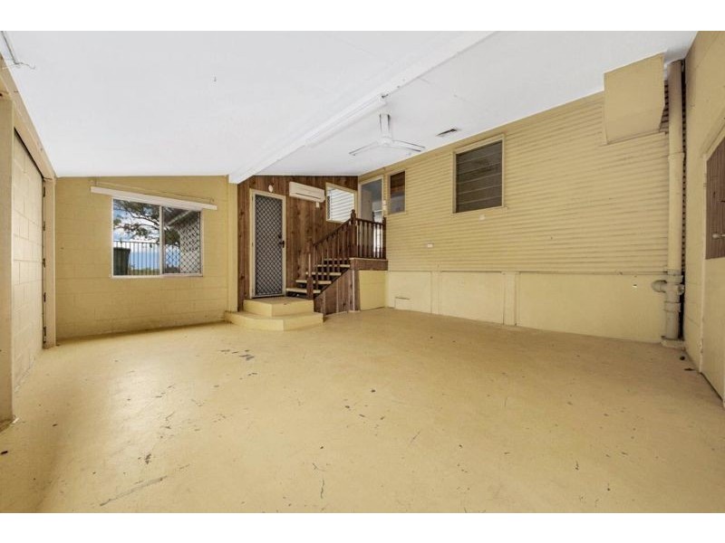 77 Sutton Street, Barney Point QLD 4680