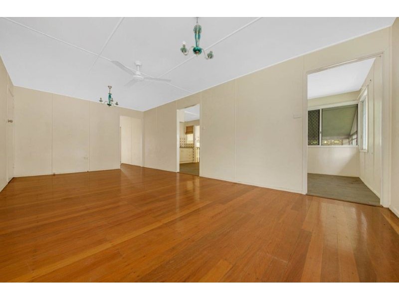 77 Sutton Street, Barney Point QLD 4680