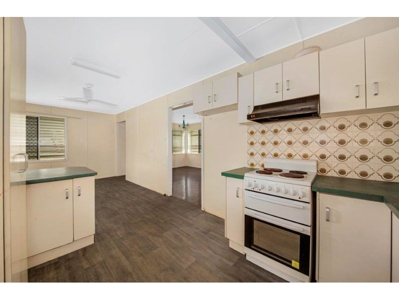 77 Sutton Street, Barney Point QLD 4680