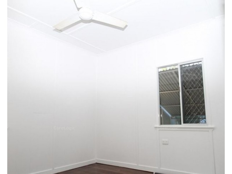 10 Agnes Street, South Gladstone QLD 4680
