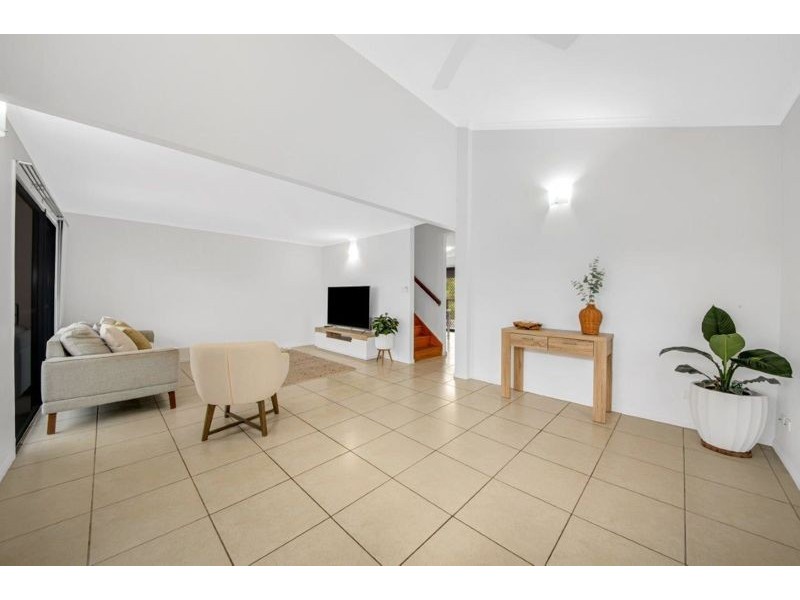 3 Ouston Place, South Gladstone QLD 4680