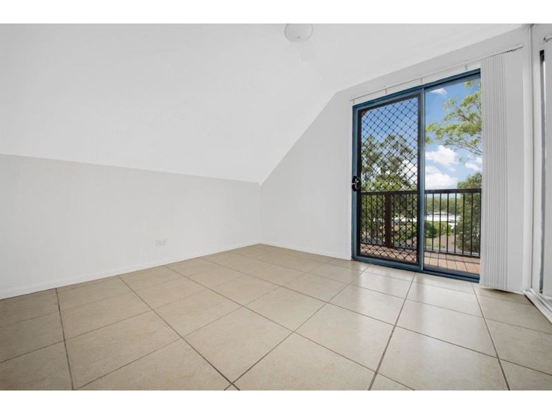 3 Ouston Place, South Gladstone QLD 4680