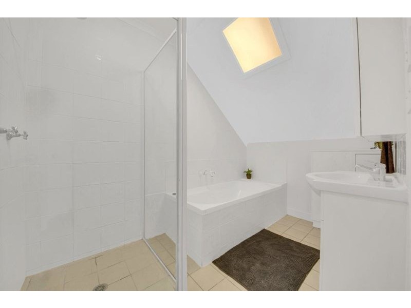 3 Ouston Place, South Gladstone QLD 4680