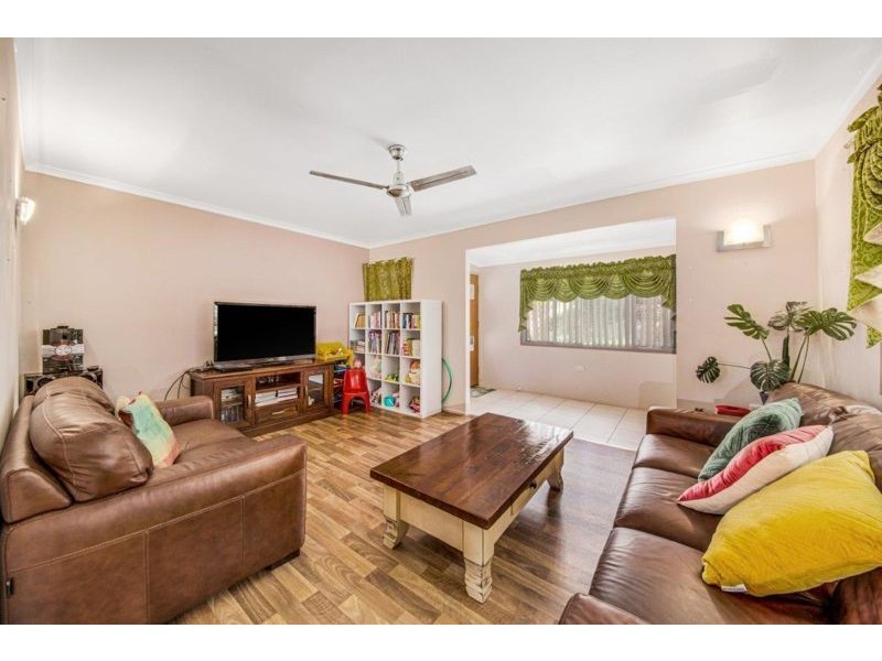 52 Sandpiper Avenue, New Auckland QLD 4680