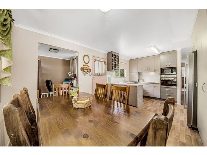 52 Sandpiper Avenue, New Auckland QLD 4680