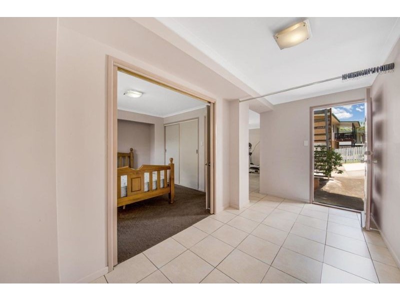 52 Sandpiper Avenue, New Auckland QLD 4680