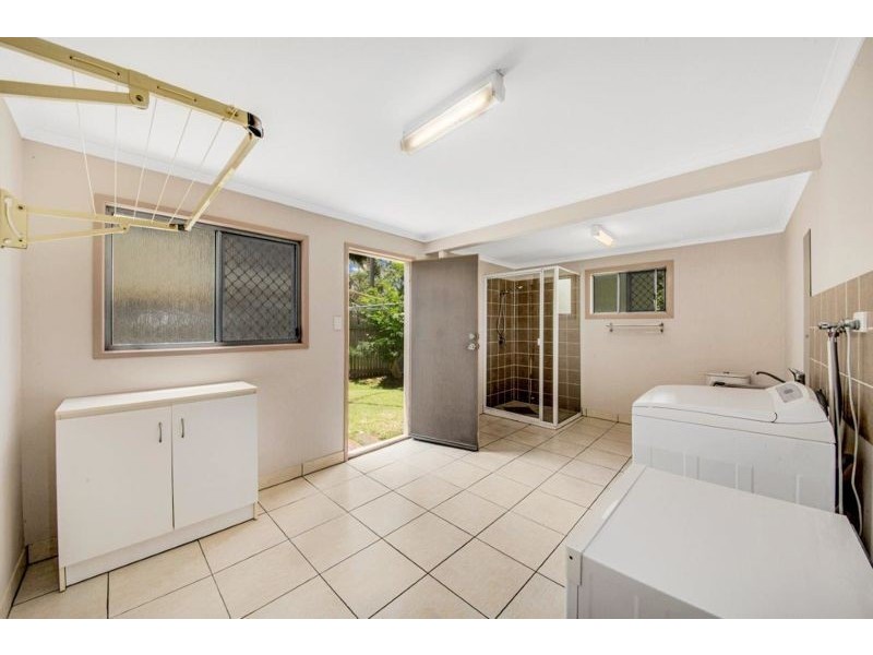 52 Sandpiper Avenue, New Auckland QLD 4680