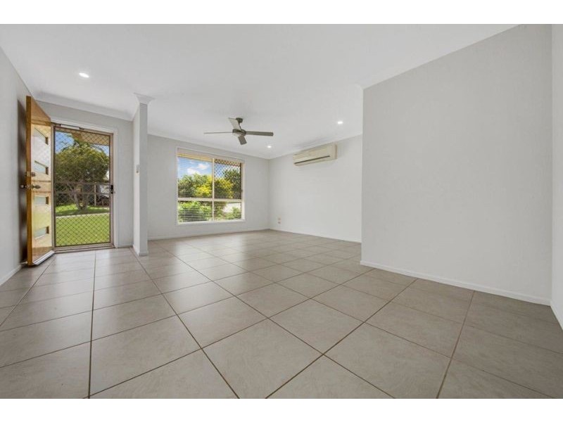 5 Hayman Court, Clinton QLD 4680