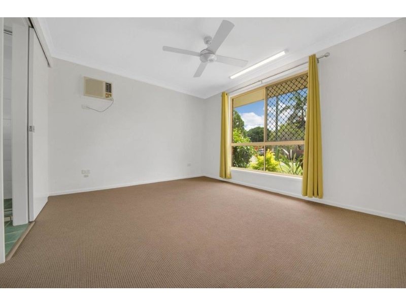 5 Hayman Court, Clinton QLD 4680