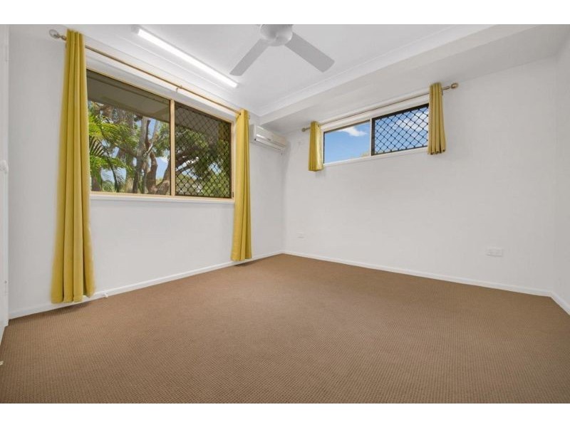5 Hayman Court, Clinton QLD 4680