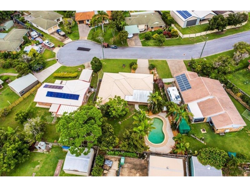 5 Hayman Court, Clinton QLD 4680