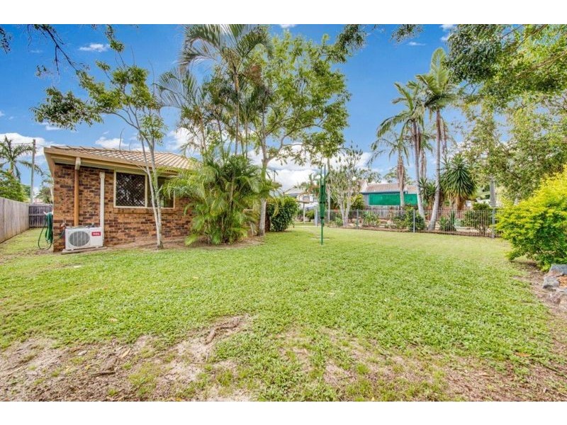 5 Hayman Court, Clinton QLD 4680