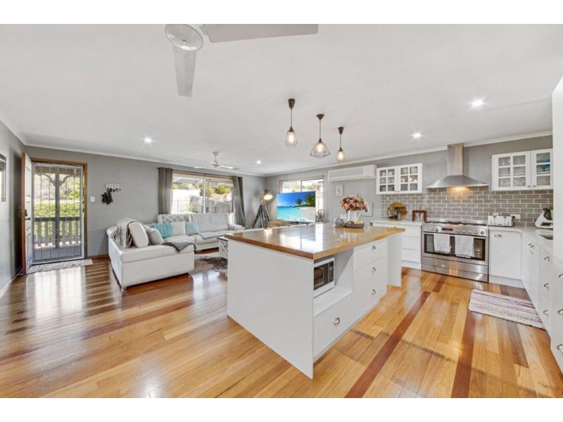 32 Sharyn Drive, New Auckland QLD 4680