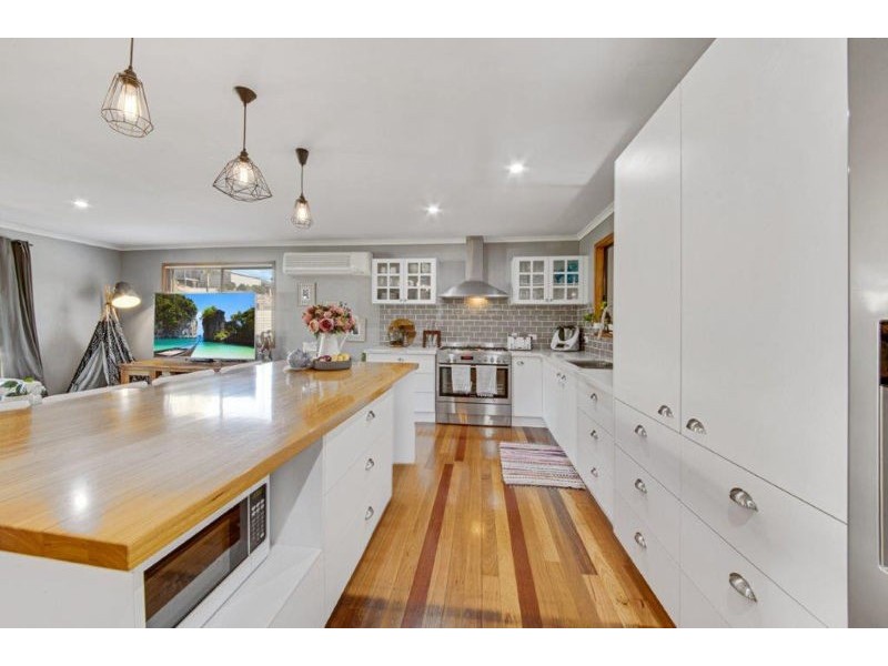 32 Sharyn Drive, New Auckland QLD 4680