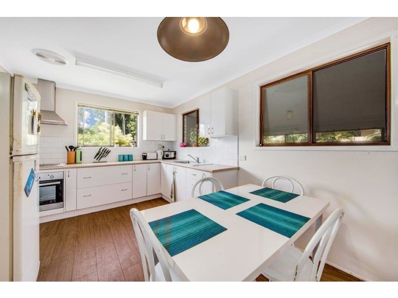 3 Bellemere Court, Boyne Island QLD 4680