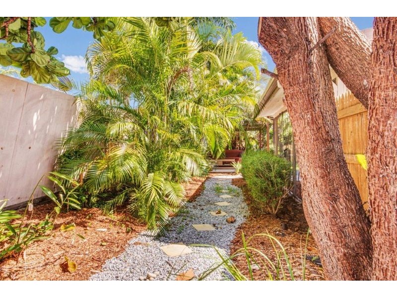 3 Bellemere Court, Boyne Island QLD 4680