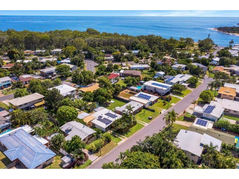 3 Bellemere Court, Boyne Island QLD 4680